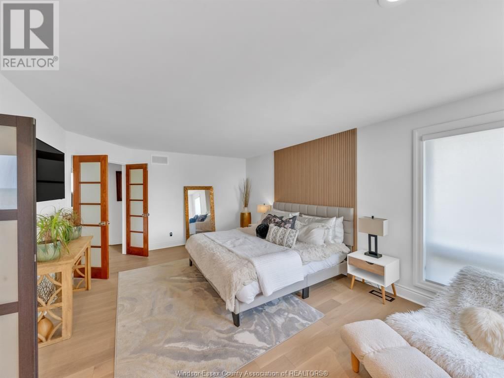 1042 LILYDALE Image 39