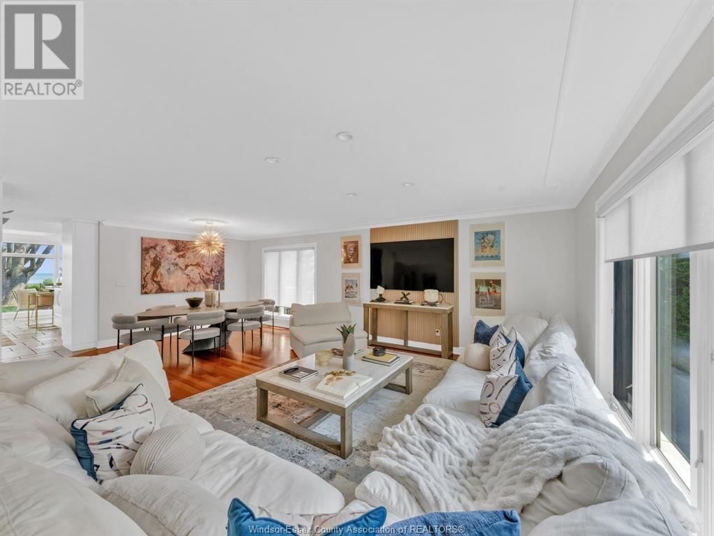 1042 LILYDALE Image 9