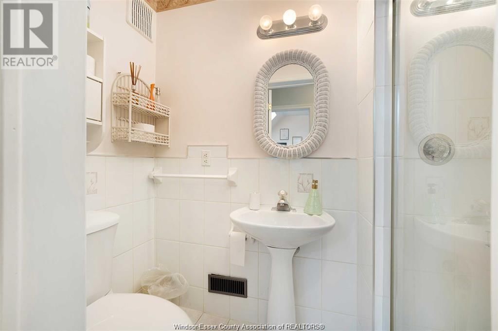 2645 BRIDGEWAY BOULEVARD Image 30