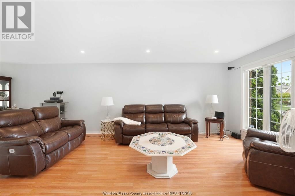 2645 BRIDGEWAY BOULEVARD Image 9