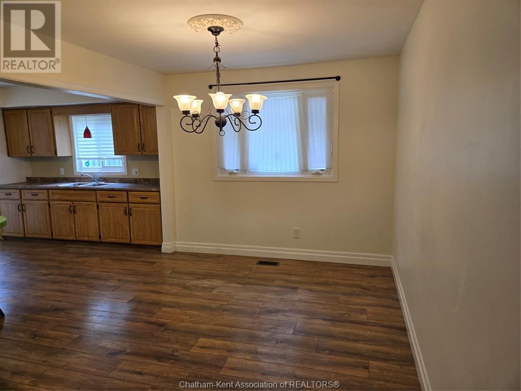 54 FINCH AVENUE Image 10