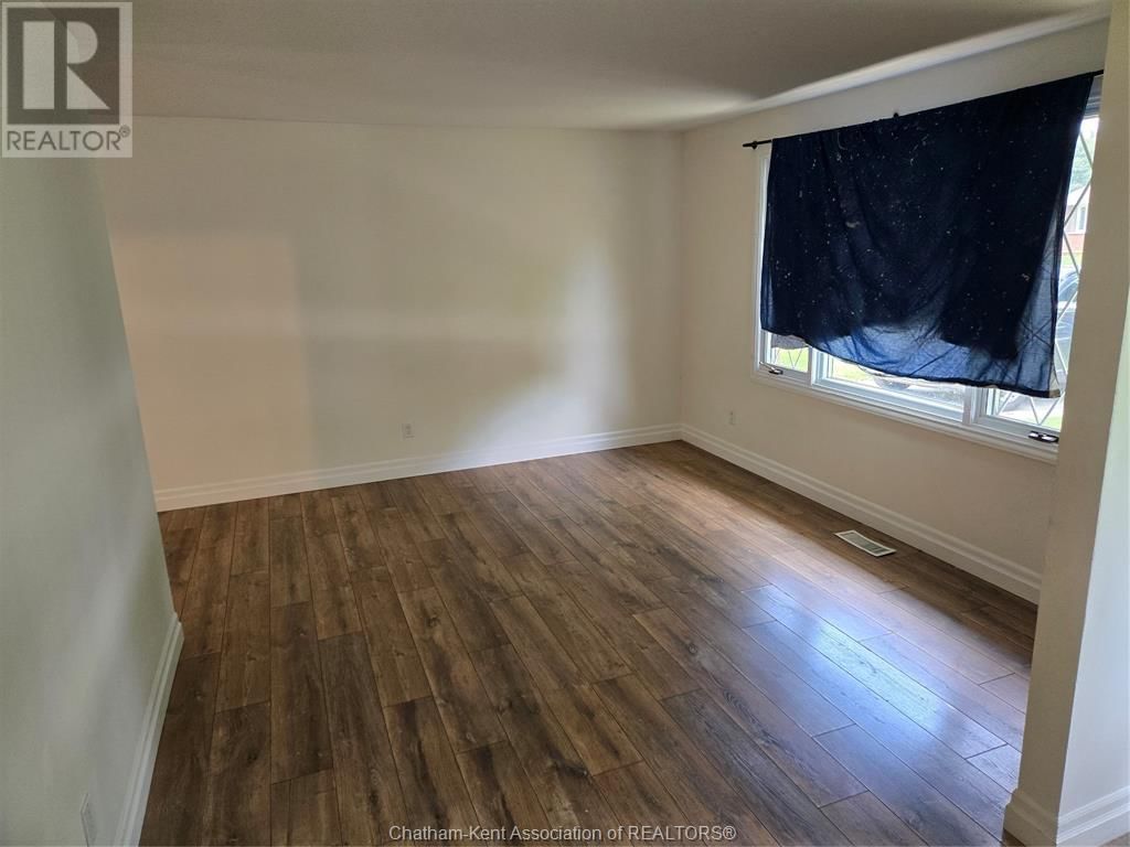 54 FINCH AVENUE Image 8