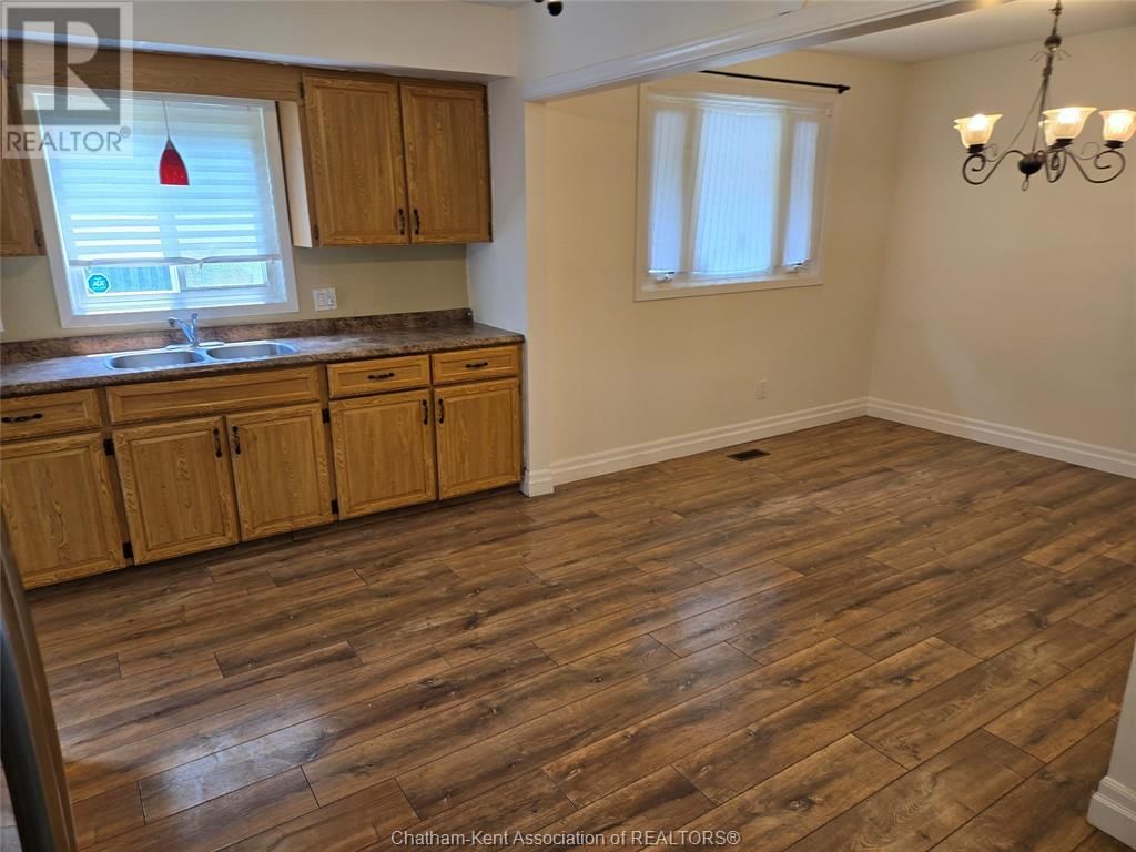 54 FINCH AVENUE Image 9