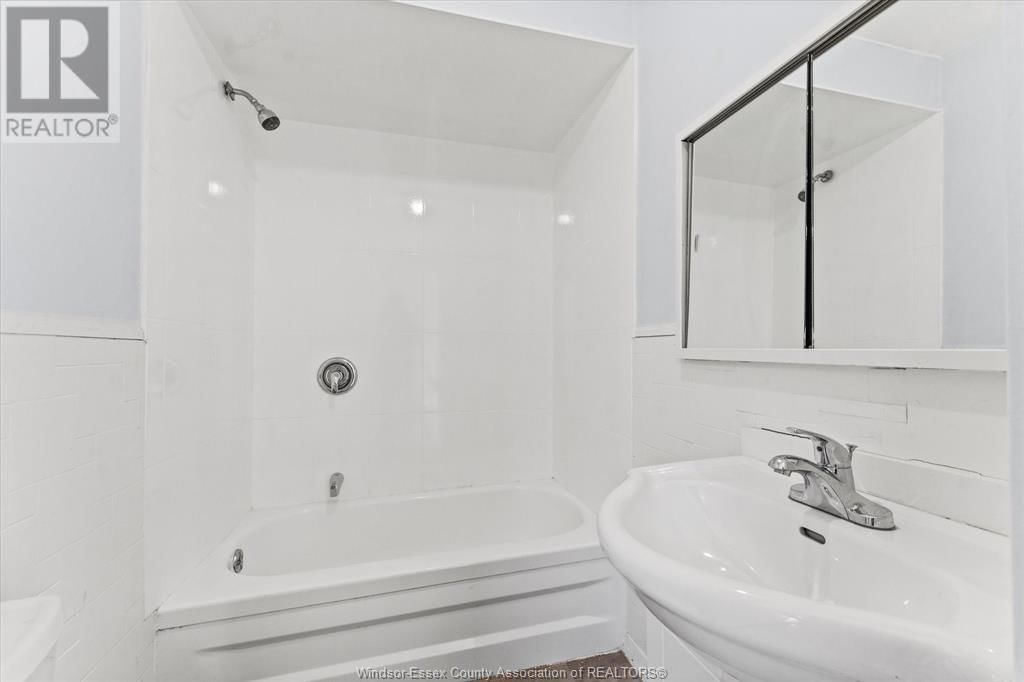 1107 PIERRE Image 12