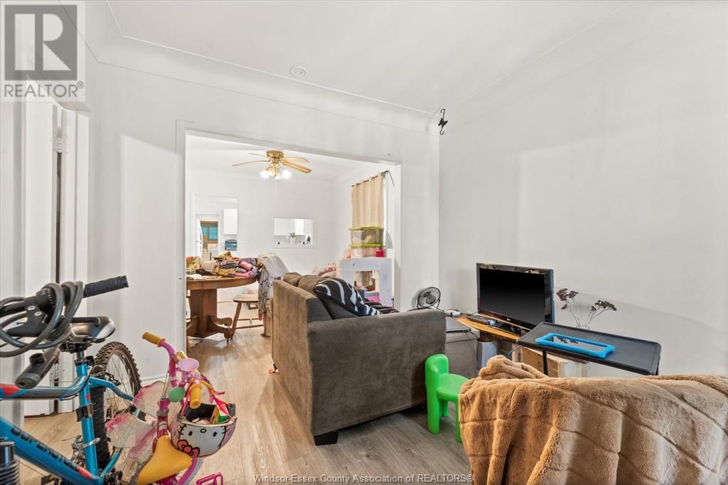 1107 PIERRE Image 23
