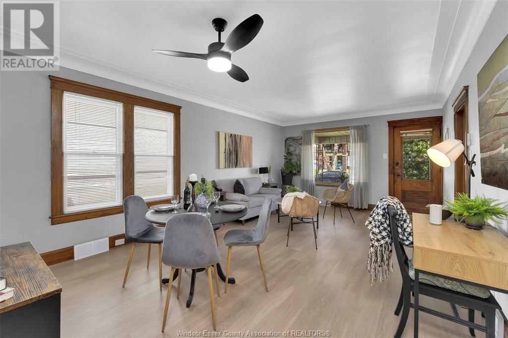 1347 LINCOLN Image 15