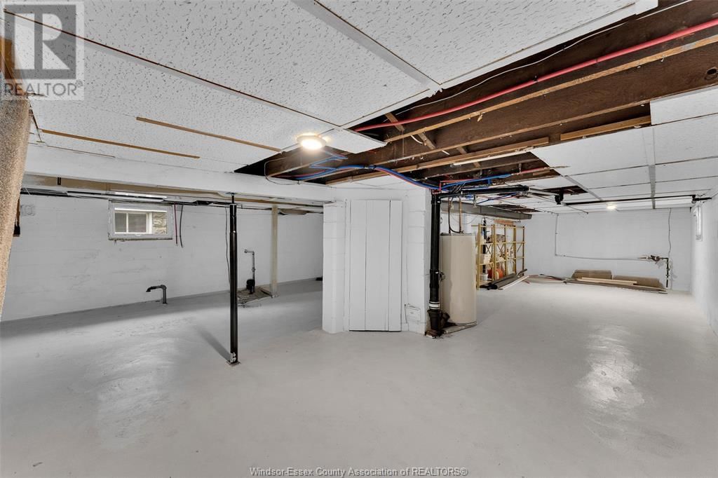 1347 LINCOLN Image 27