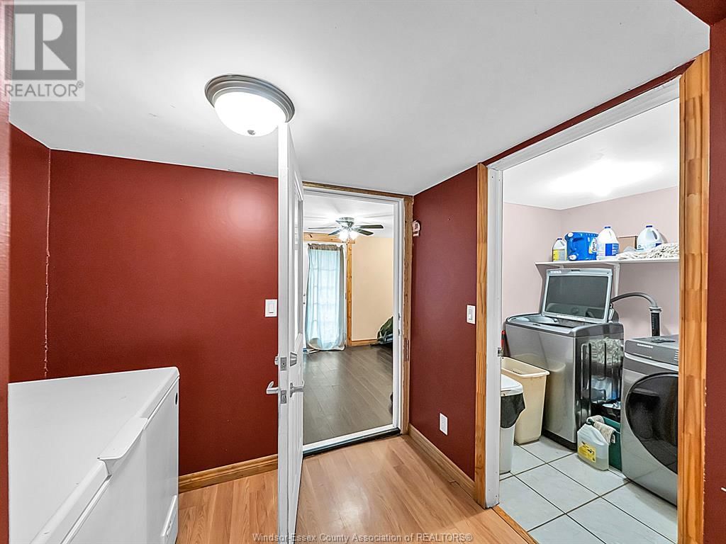 909 BUSHEY STREET Image 15