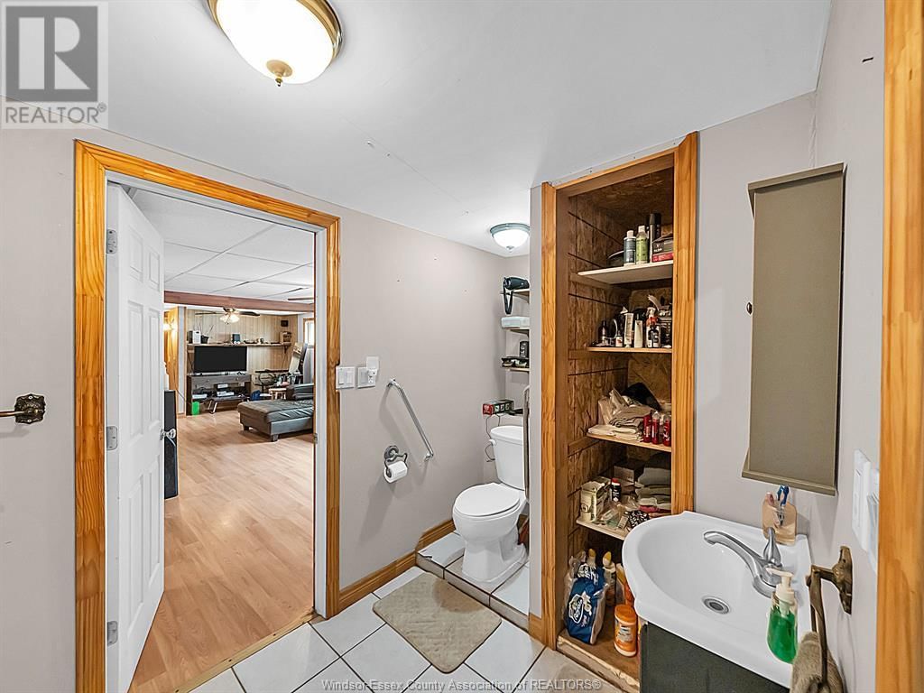 909 BUSHEY STREET Image 21