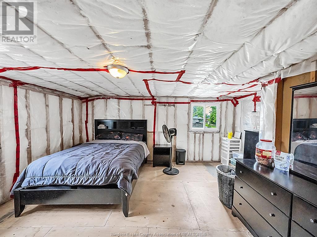 909 BUSHEY STREET Image 30