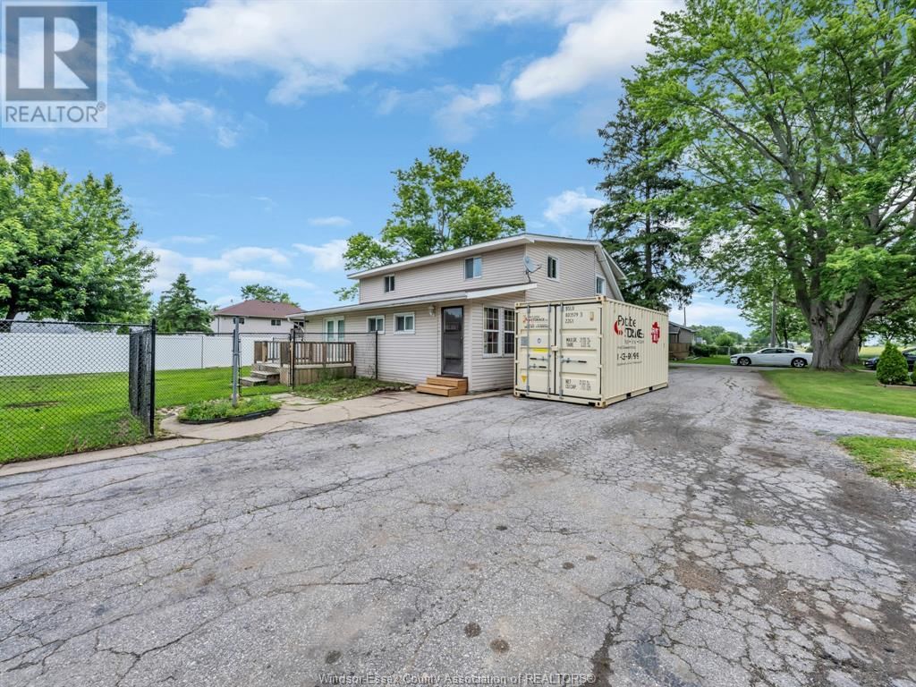 909 BUSHEY STREET Image 35