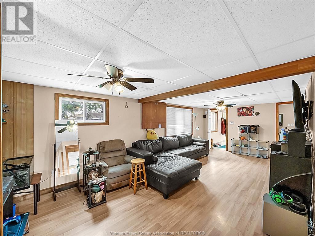 909 BUSHEY STREET Image 4