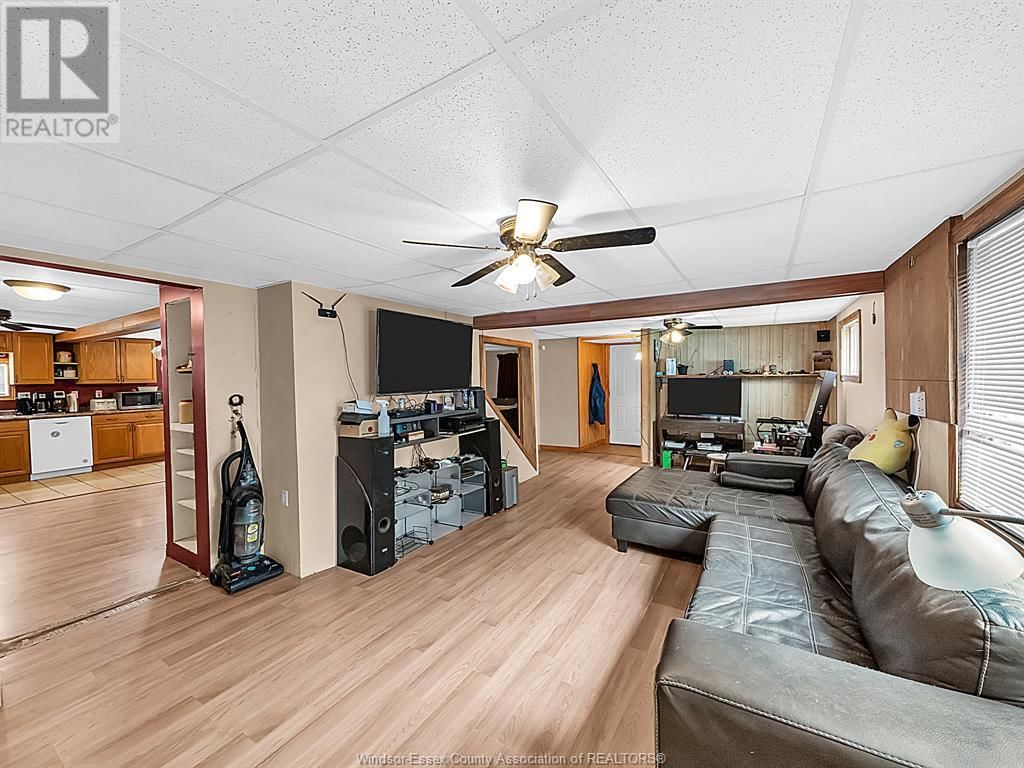 909 BUSHEY STREET Image 6