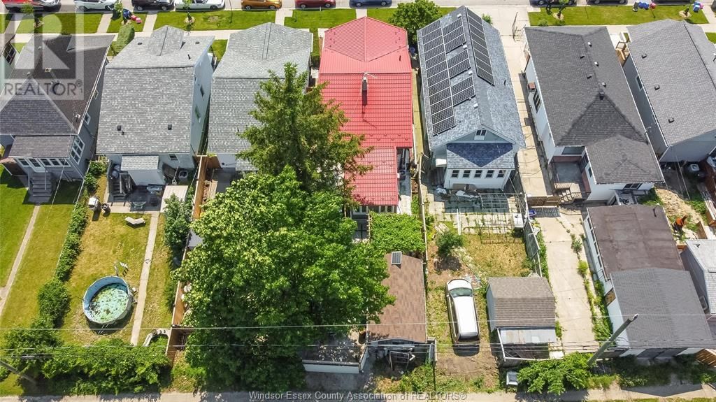 1054 OAK STREET Image 34