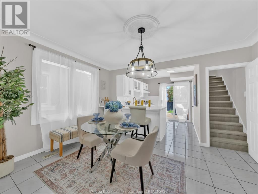 1090 MARENTETTE AVENUE Image 12