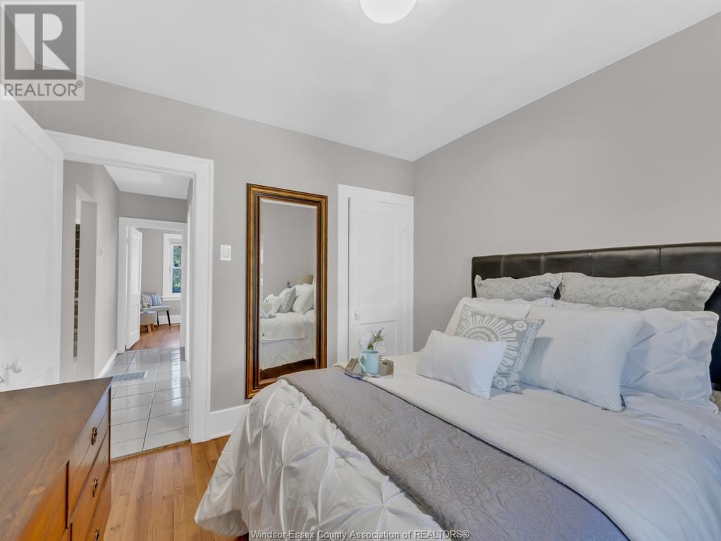1090 MARENTETTE AVENUE Image 18