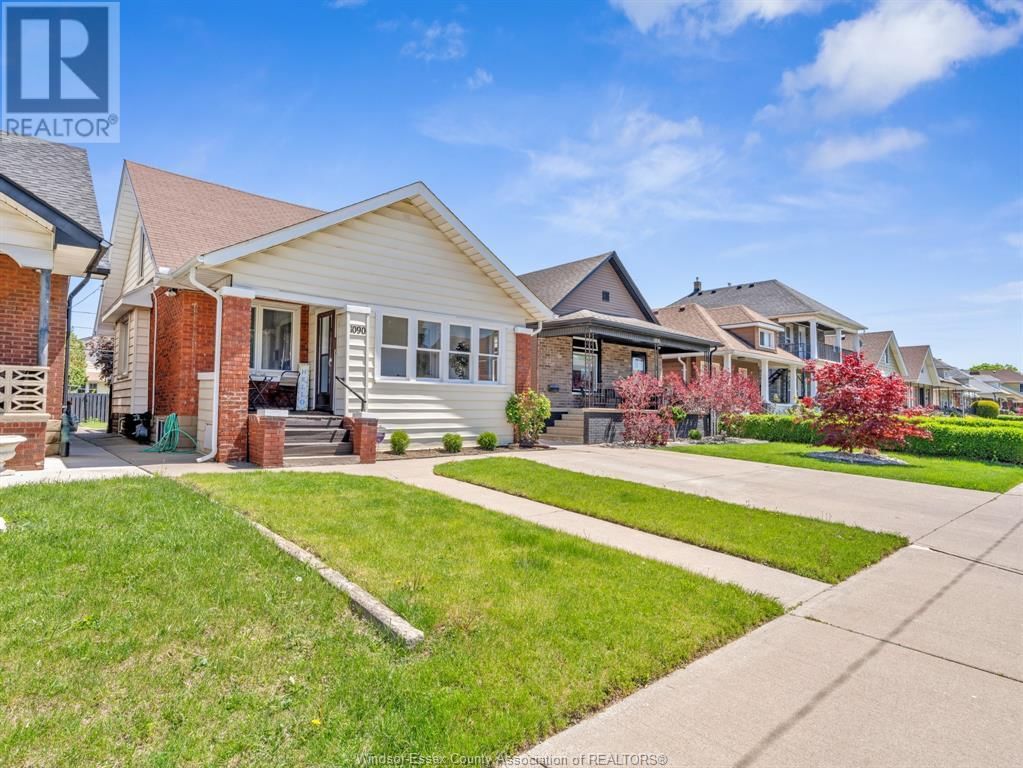 1090 MARENTETTE AVENUE Image 3