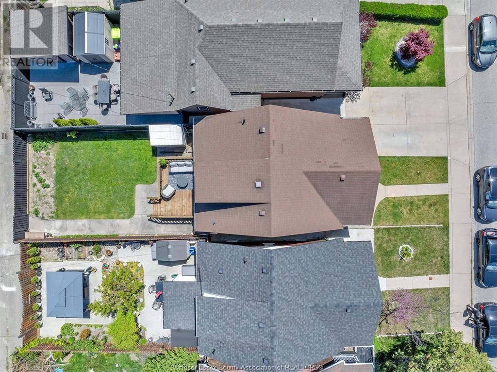 1090 MARENTETTE AVENUE Image 34