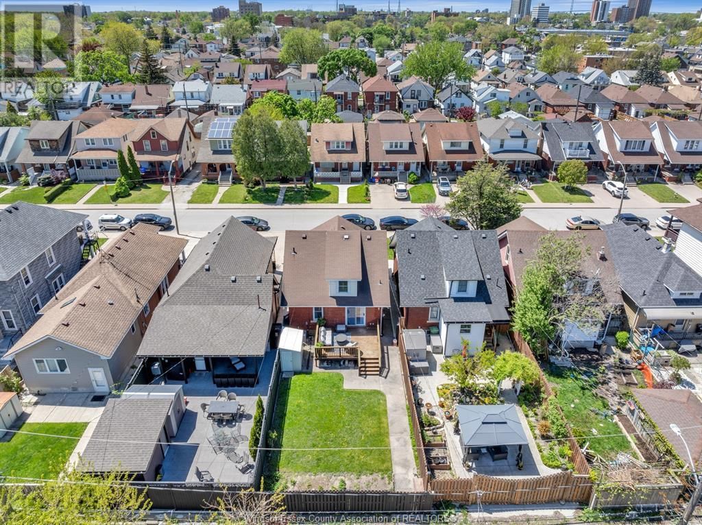 1090 MARENTETTE AVENUE Image 35