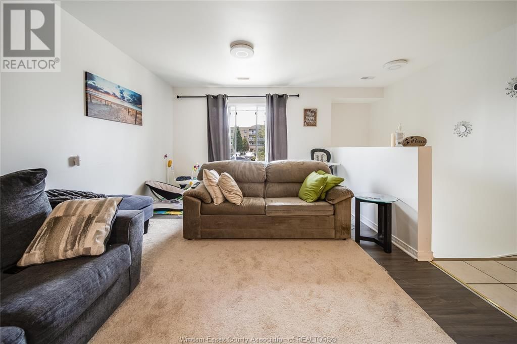 1738 NORTHWAY AVENUE Image 29
