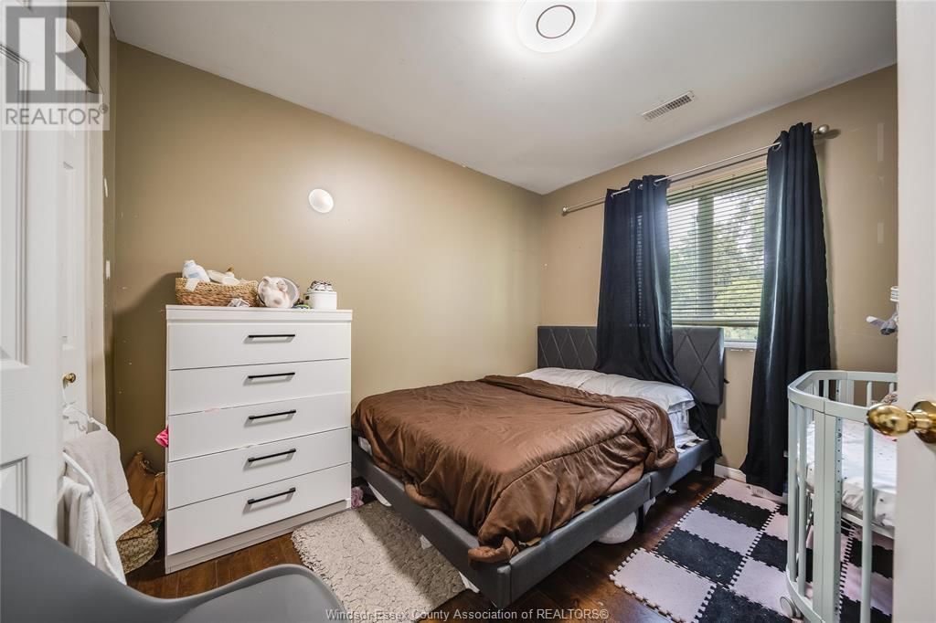 1738 NORTHWAY AVENUE Image 37