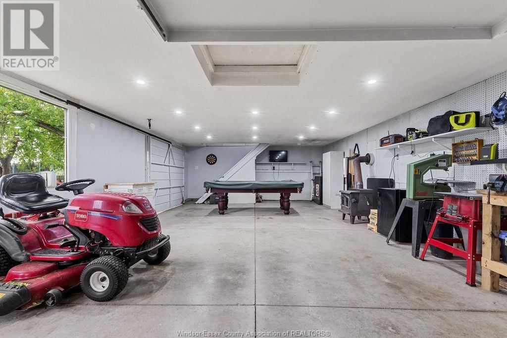 4689 HURON CHURCH LINE ROAD Image 30