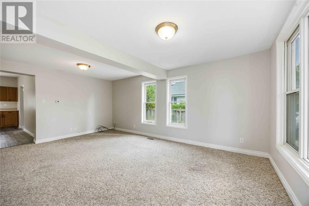 337 EUREKA STREET Image 10