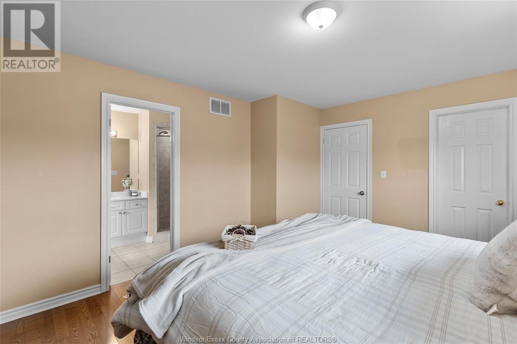 4575 UNICORN AVENUE Image 20