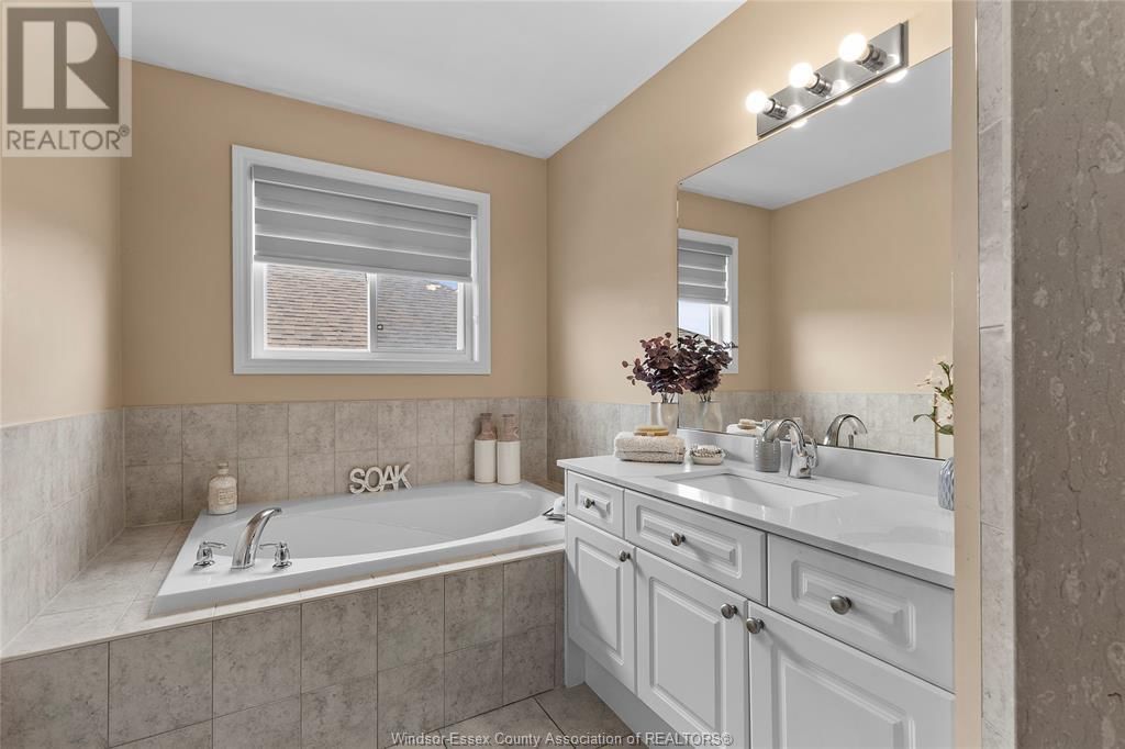 4575 UNICORN AVENUE Image 22