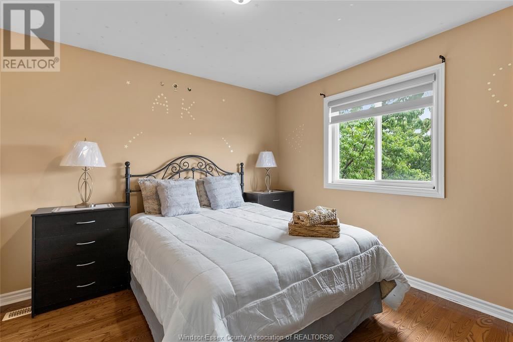 4575 UNICORN AVENUE Image 23