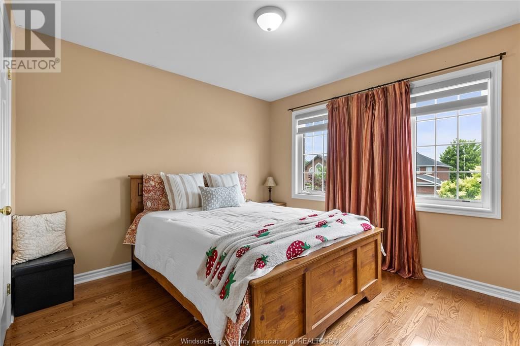 4575 UNICORN AVENUE Image 24