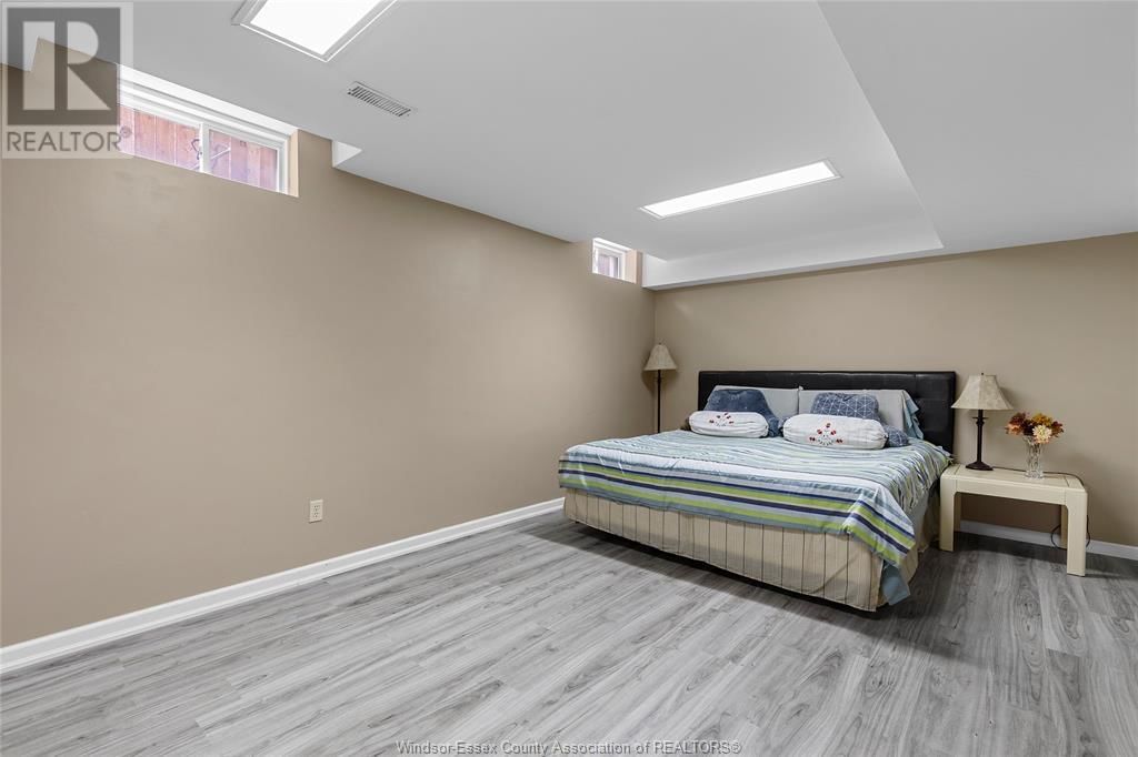 4575 UNICORN AVENUE Image 30