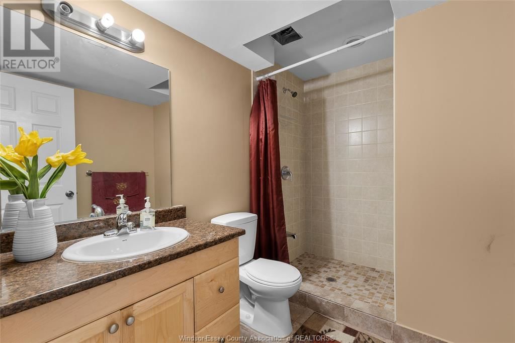 4575 UNICORN AVENUE Image 31