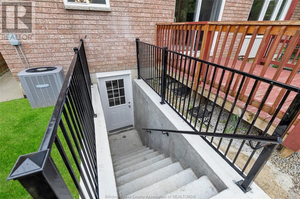 4575 UNICORN AVENUE Image 32