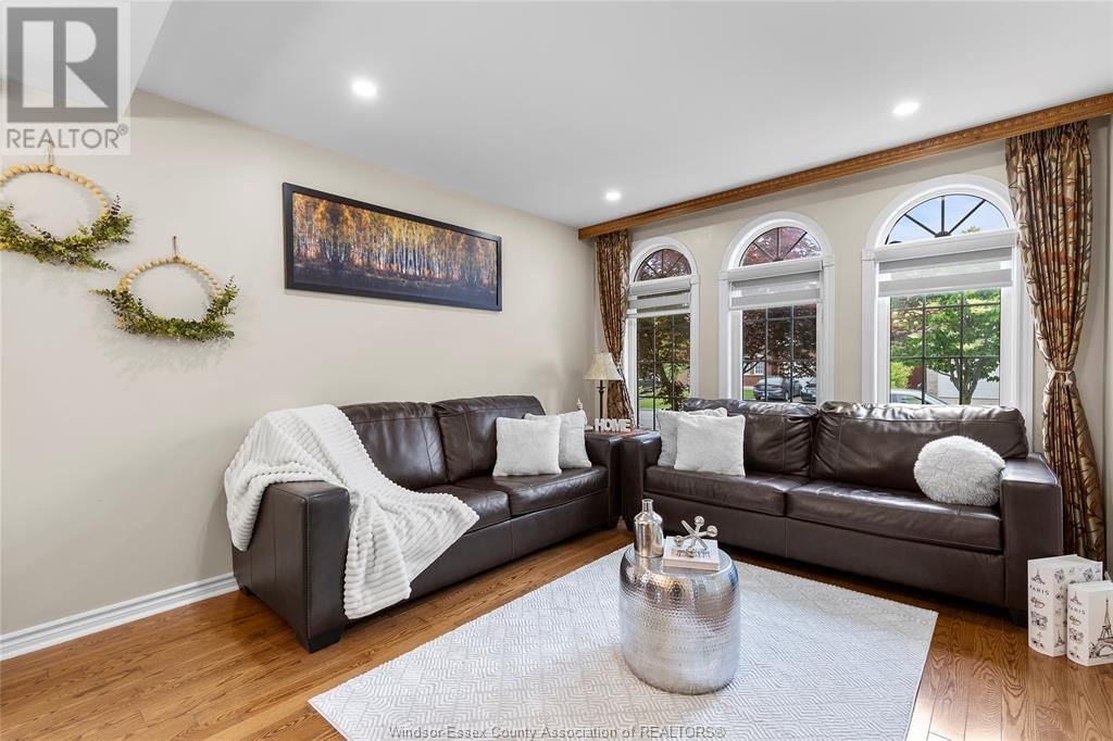 4575 UNICORN AVENUE Image 5