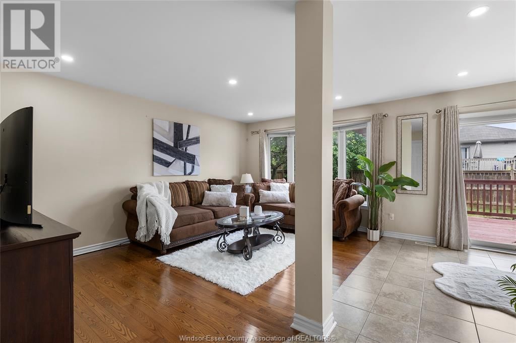 4575 UNICORN AVENUE Image 8