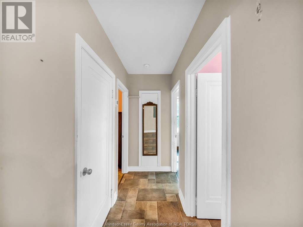 277 ST. ARNAUD Image 10