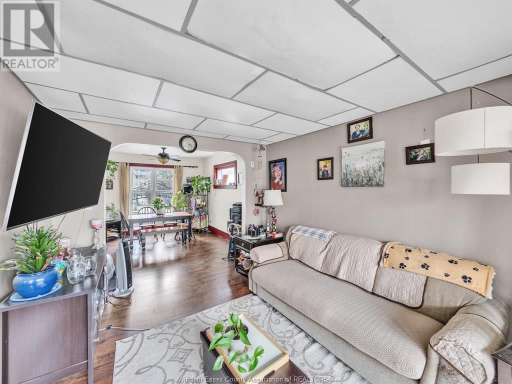 274 BELLEVIEW Image 14