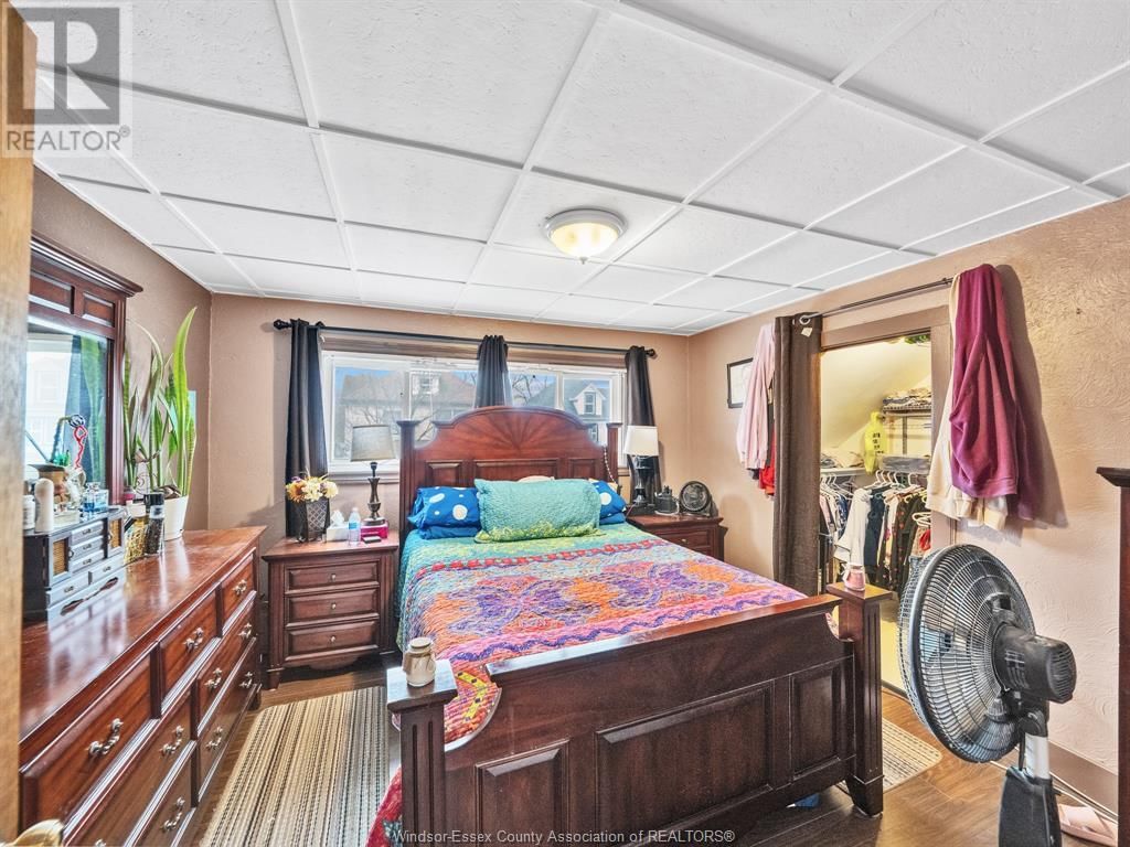 274 BELLEVIEW Image 28