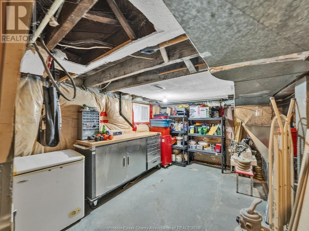 274 BELLEVIEW Image 30