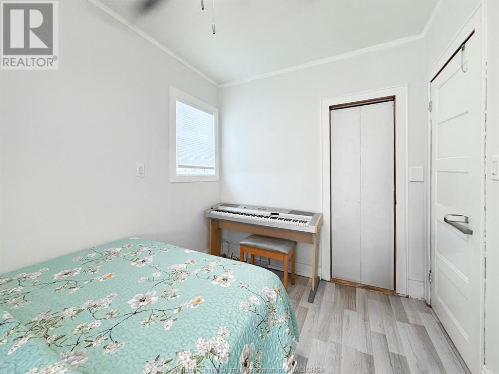 421 HALL AVENUE Image 22