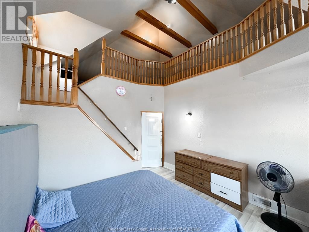 421 HALL AVENUE Image 26