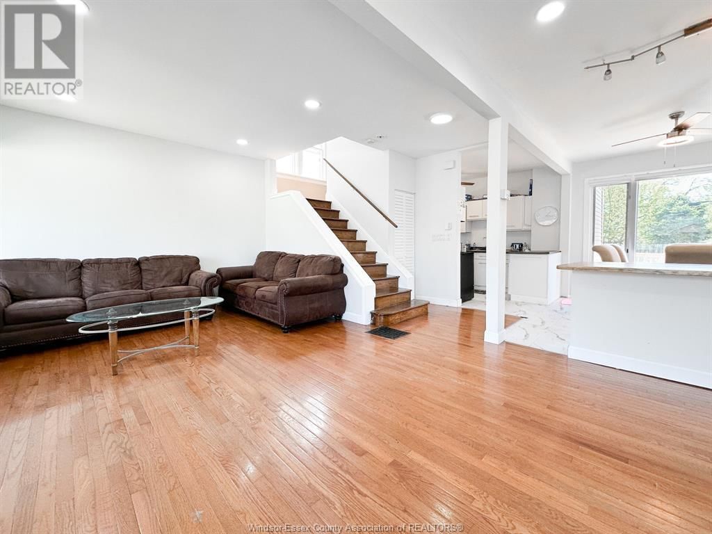 421 HALL AVENUE Image 6