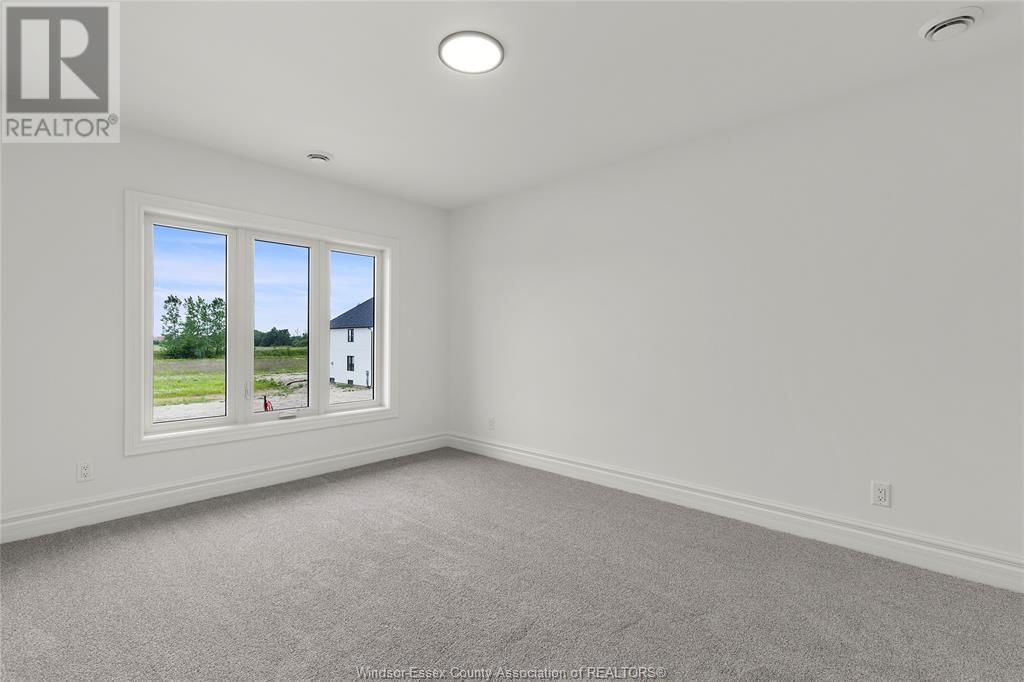 462 MARLA CRESCENT Image 26