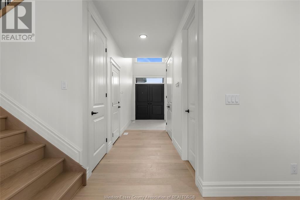 462 MARLA CRESCENT Image 3