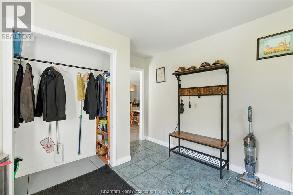 19089 HILL ROAD Image 16