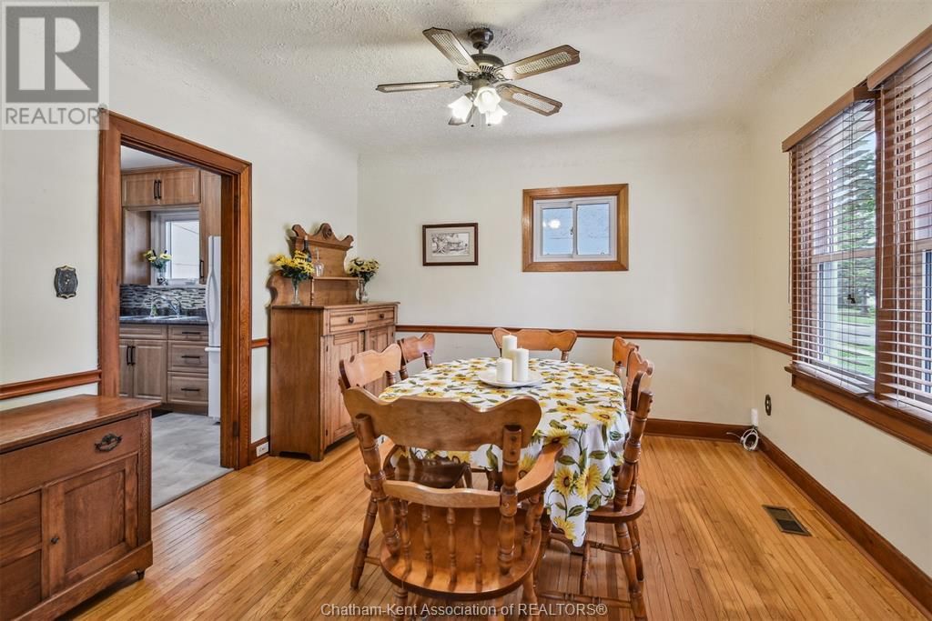 12 ALEXANDRA AVENUE Image 30