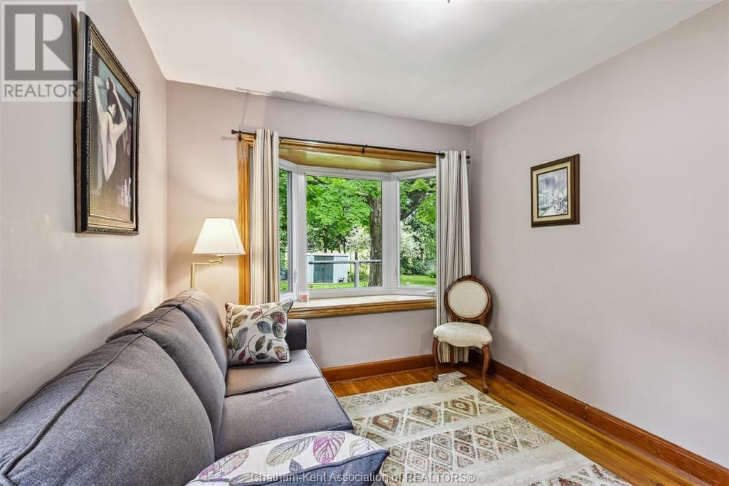 12 ALEXANDRA AVENUE Image 39