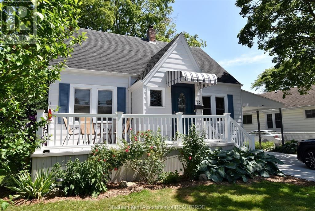 12 ALEXANDRA AVENUE Image 4