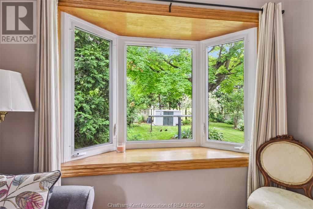 12 ALEXANDRA AVENUE Image 40